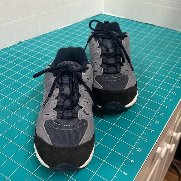 Easy Spirit Walking Shoes Blue Ladies size 7 1/2 - Picture 3 of 12